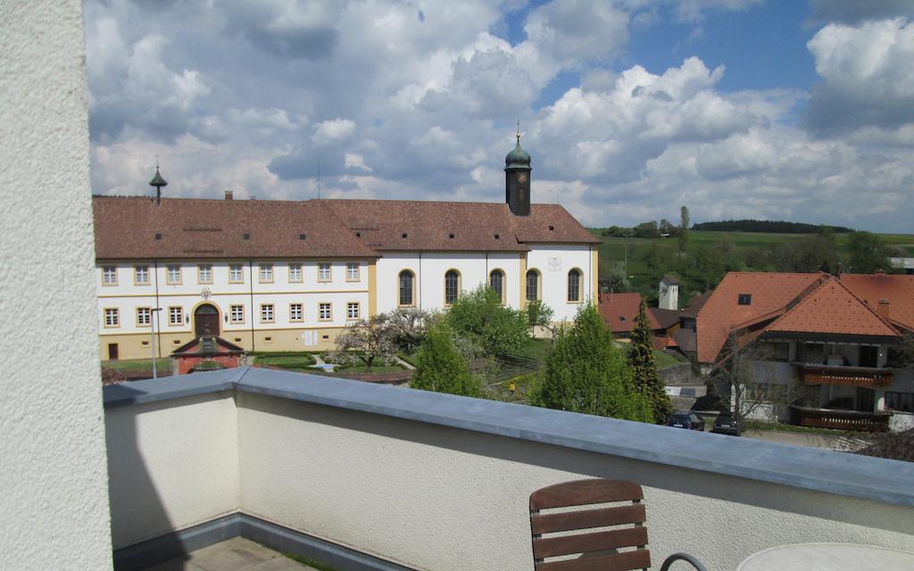 Gasthaus Kreuz Hotel Uehlingen-Birkendorf Room photo