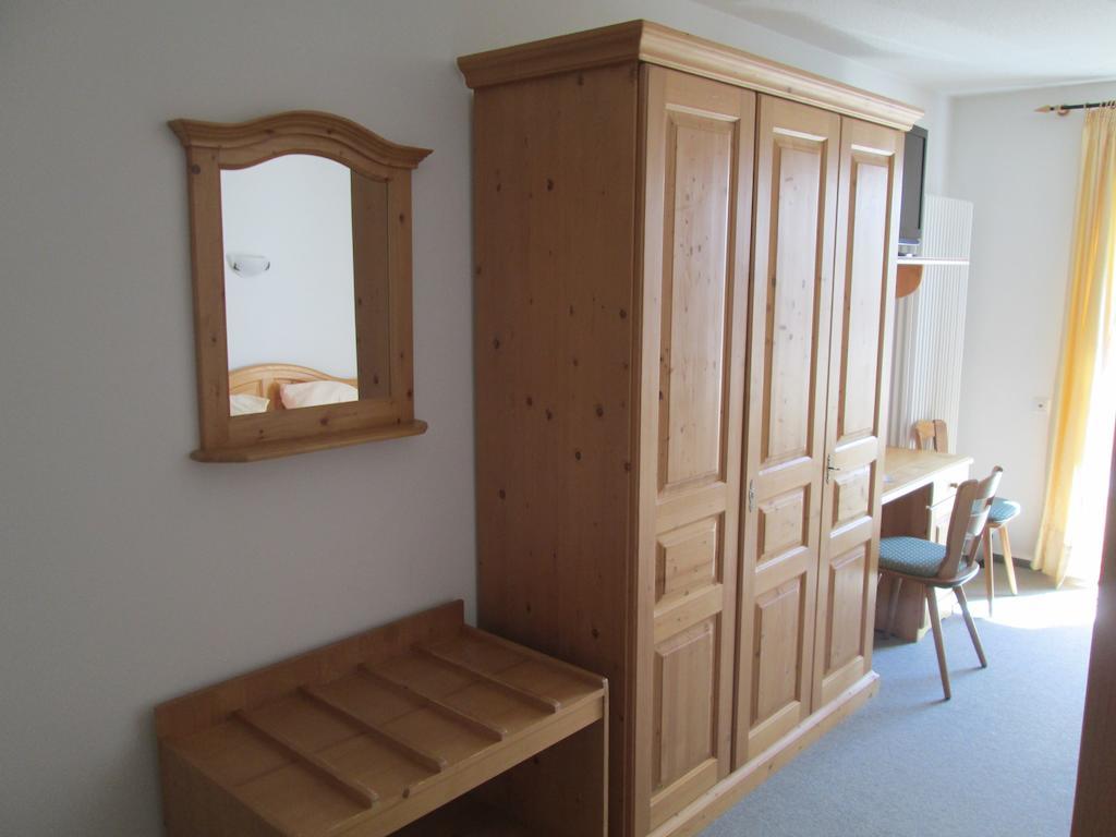 Gasthaus Kreuz Uehlingen-Birkendorf Room photo