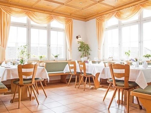 Gasthaus Kreuz Uehlingen-Birkendorf Exterior photo